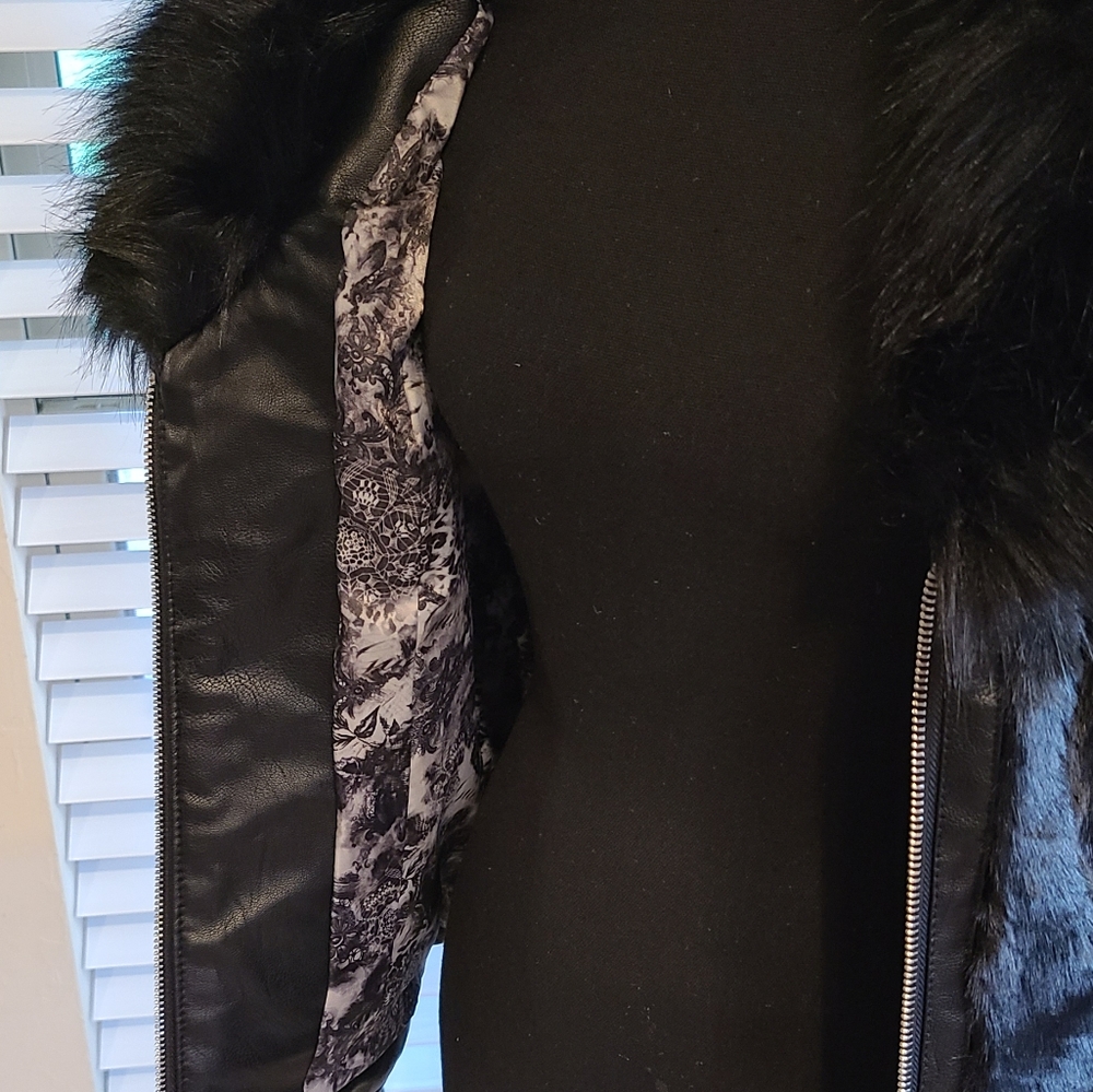 Guess Leather Jacket with Fur - Picture 9 of 10